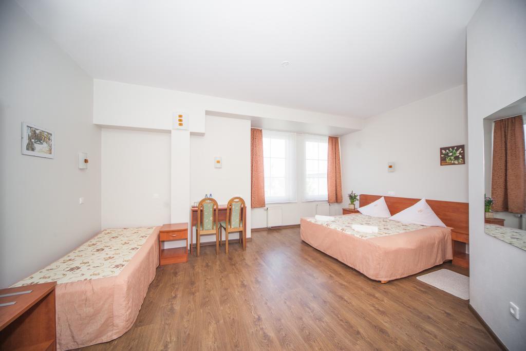 Ada Hotel 3*